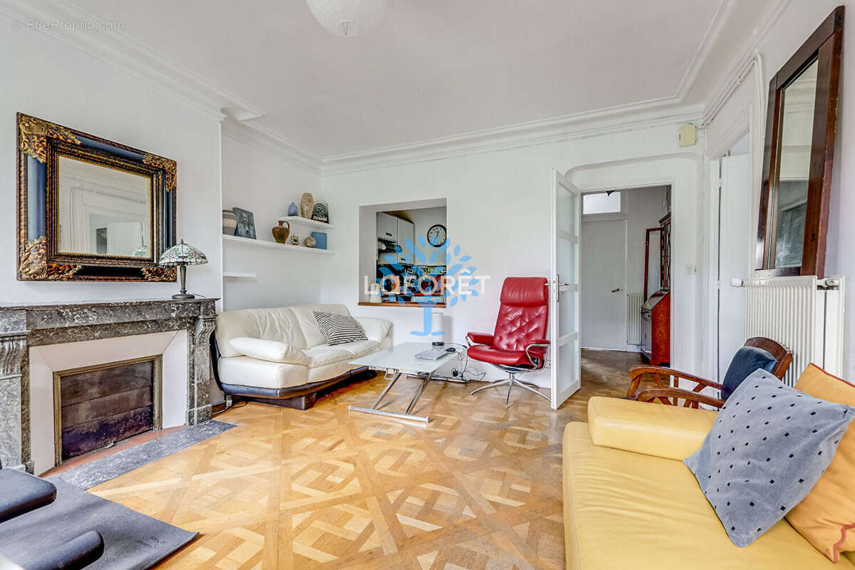 Appartement à PARIS-12E