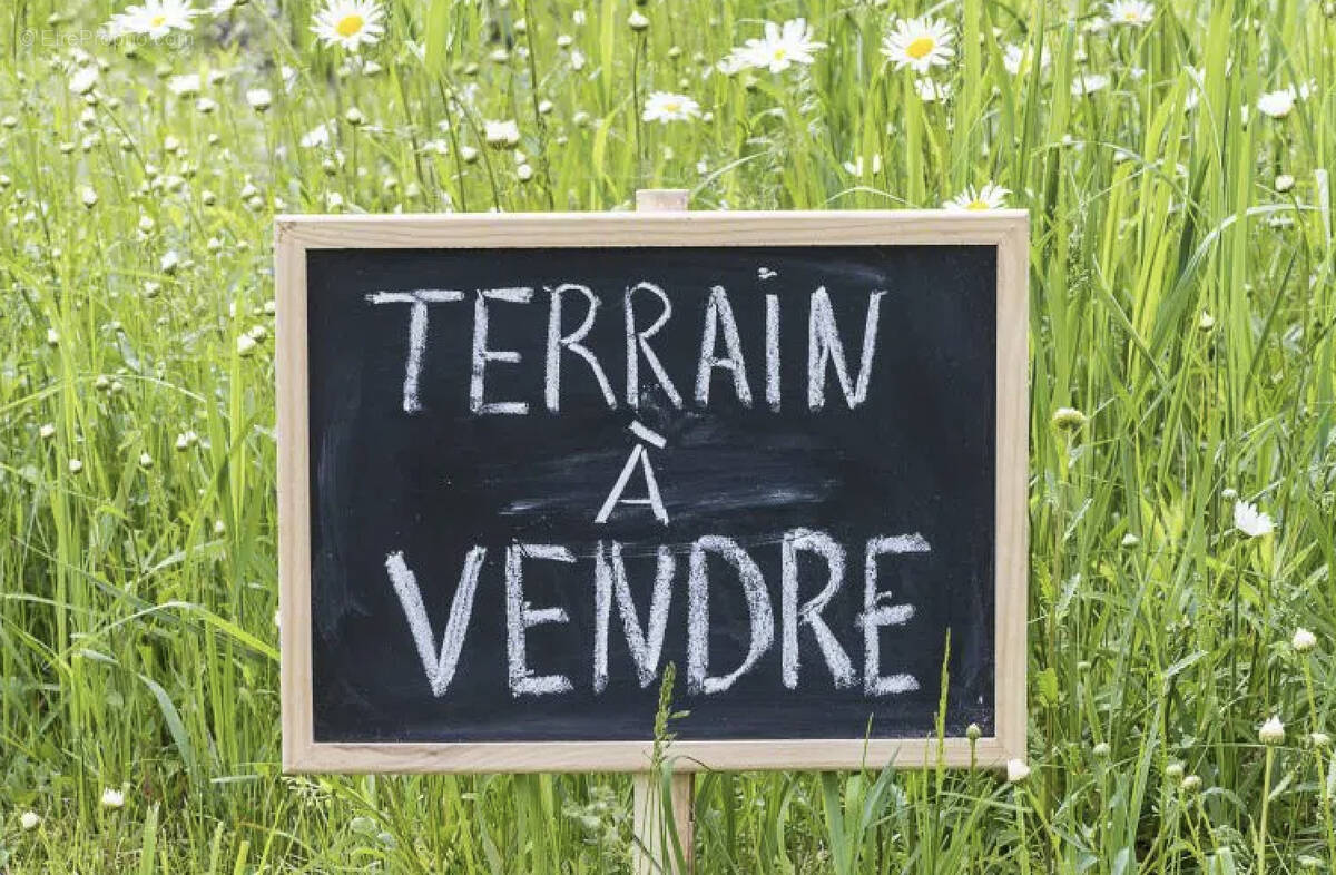 Terrain à FONTENILLES