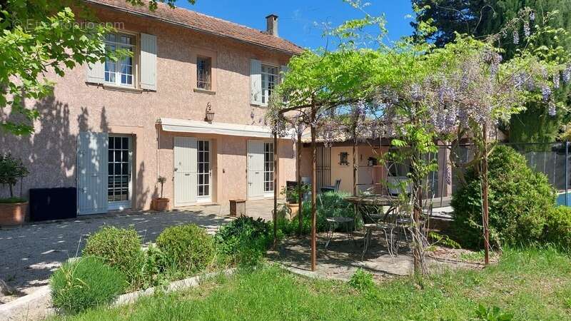 Maison à CABANNES