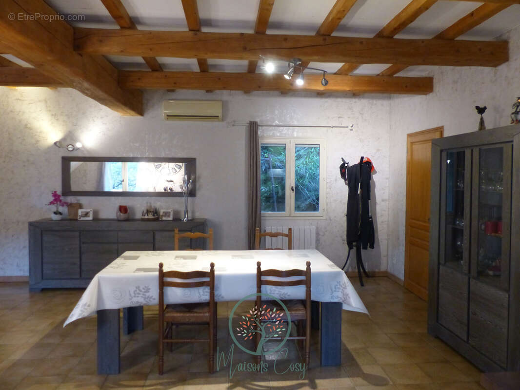 Maison à GRIGNAN