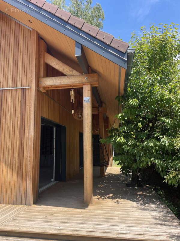 Maison à PREVESSIN-MOENS