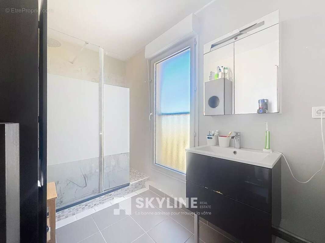 Appartement à MARSEILLE-10E