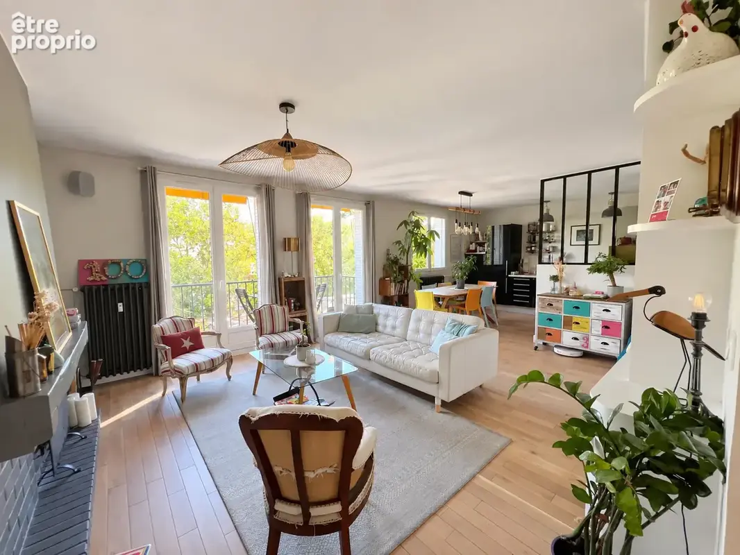 Magnifique Appartement au dernier étage, 4 chambres, Cheminée, balcon et parking - photo 3