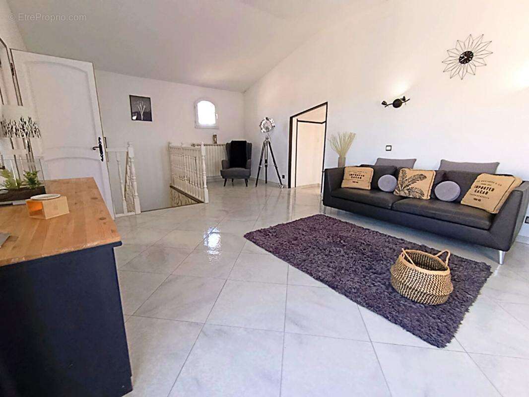 Maison à GIGNAC-LA-NERTHE