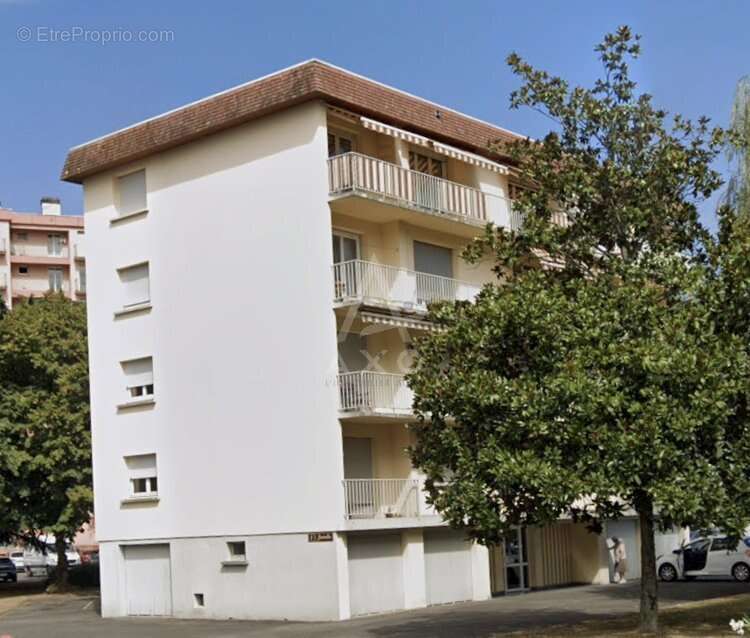 Appartement à BILLERE