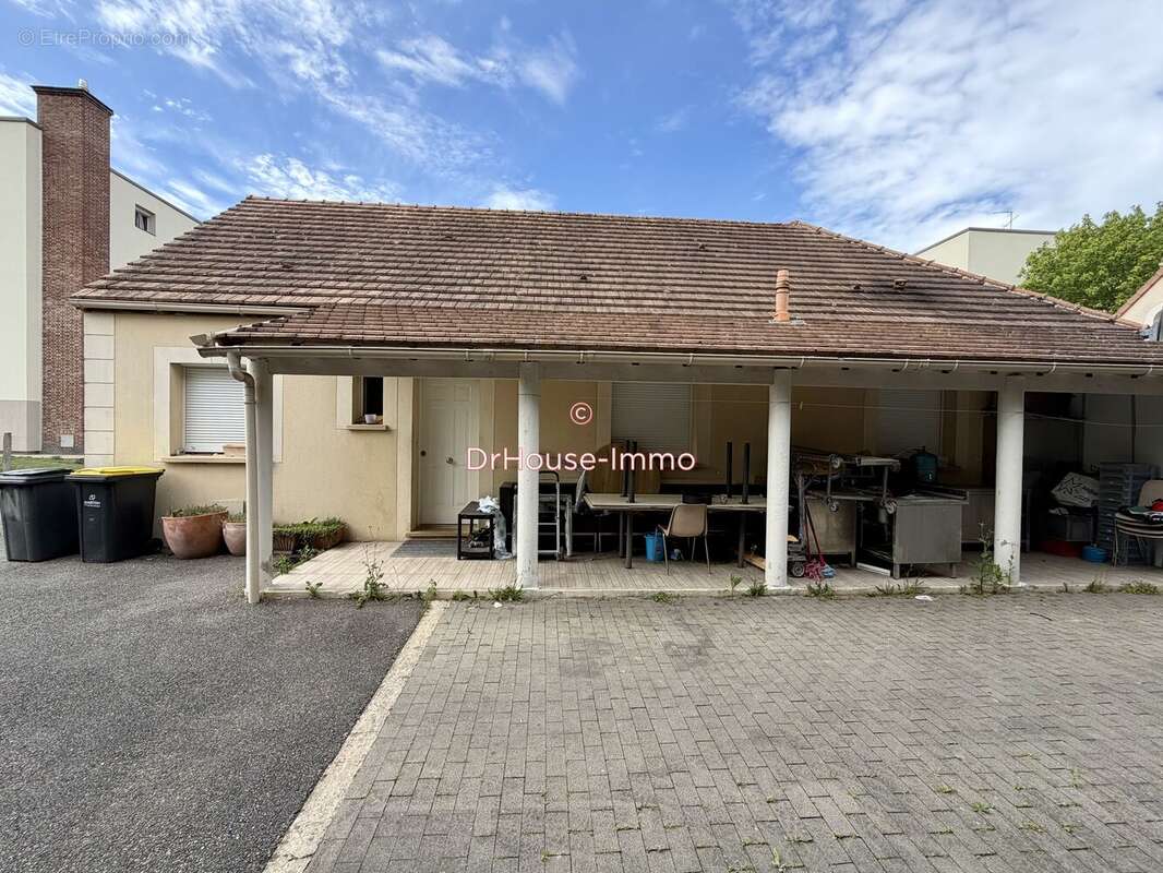 Maison à AMILLY