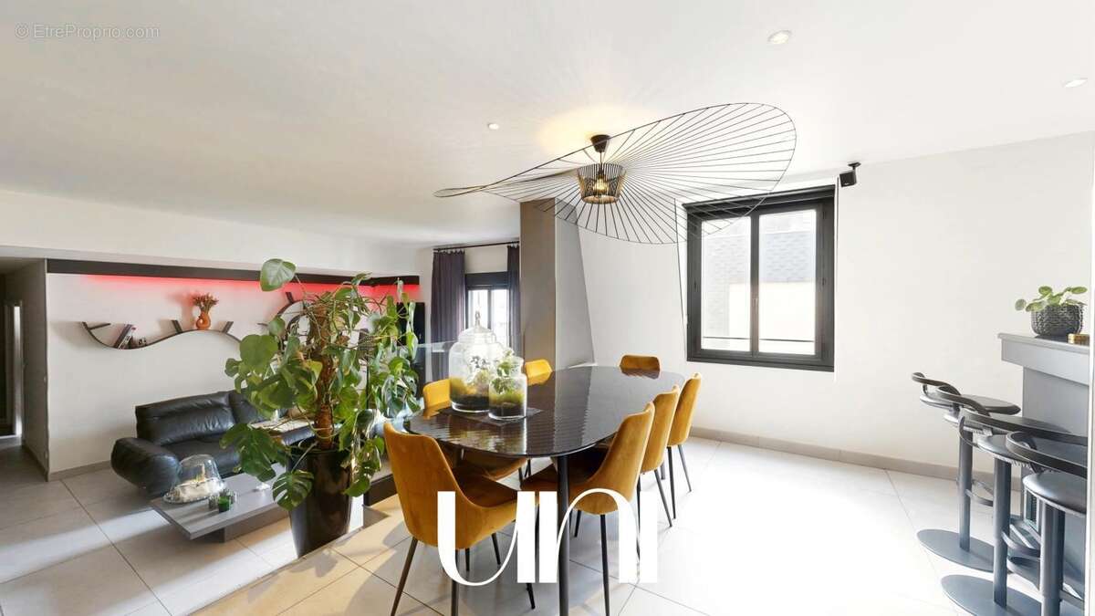 Appartement 5 pièces de 137m2 en hyper-centre - CAEN - photo 2