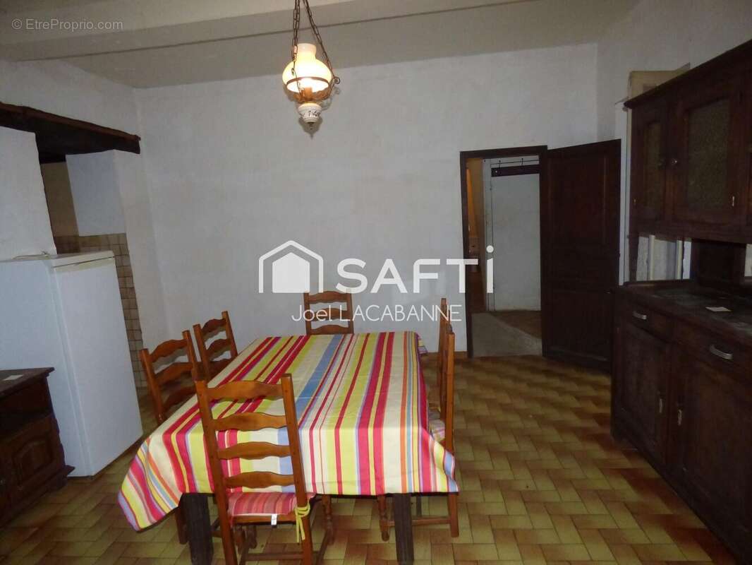 Maison 180 m² à Castelnau-Riviere-Basse  - photo 5