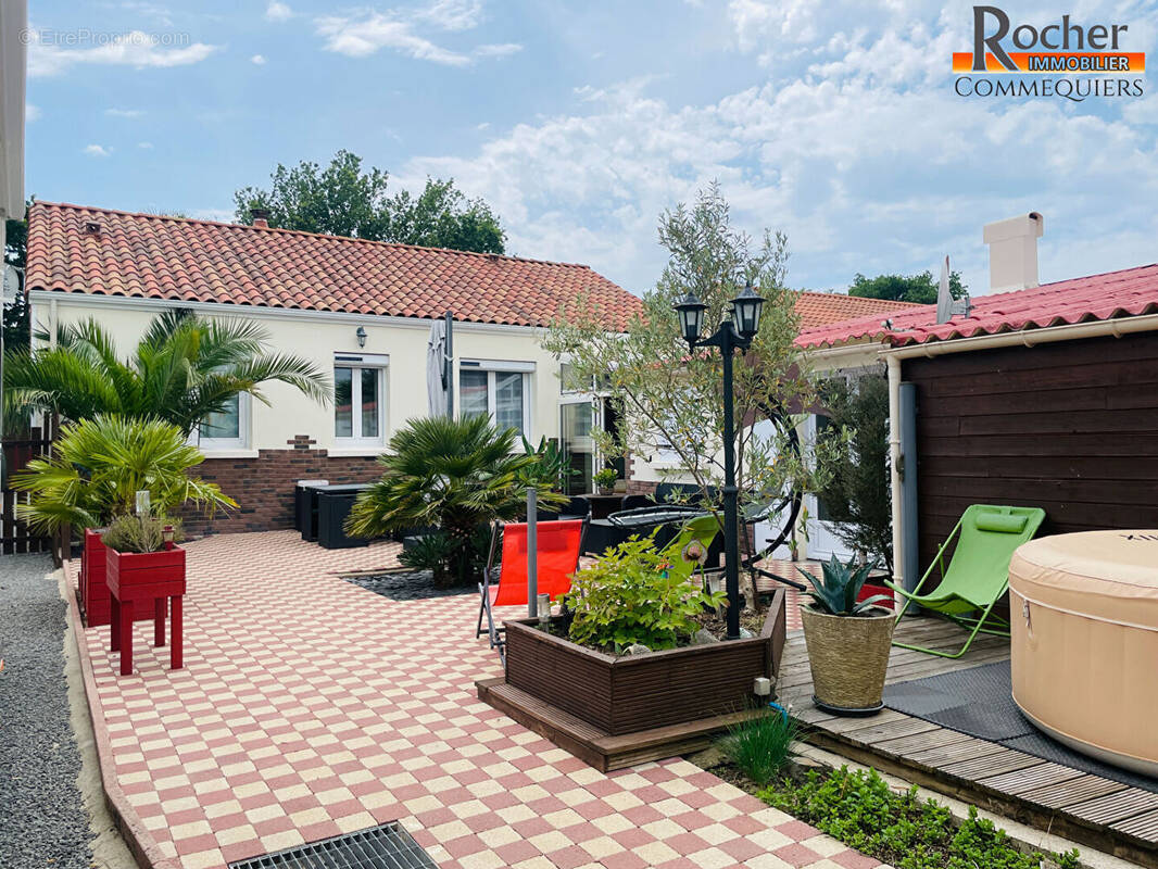 Maison à SAINT-JULIEN-DES-LANDES