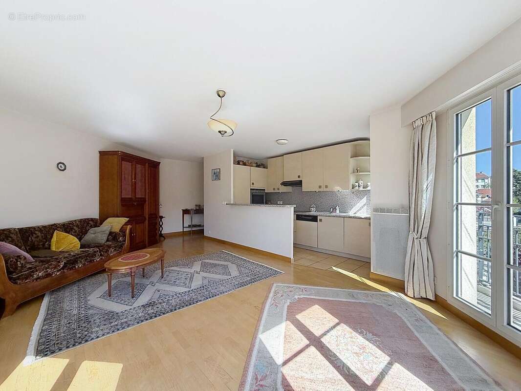 Photo 3 - Appartement à RUEIL-MALMAISON