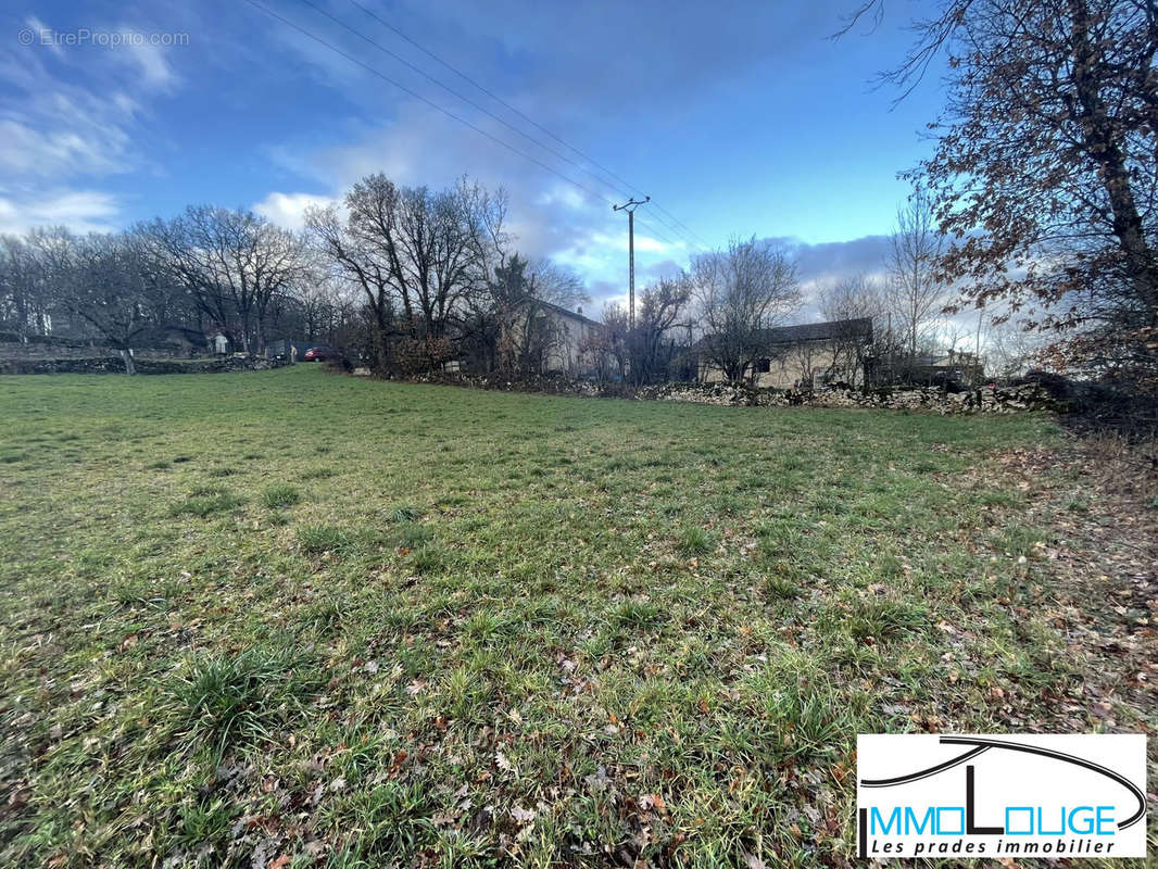 Terrain à VILLEFRANCHE-DE-ROUERGUE