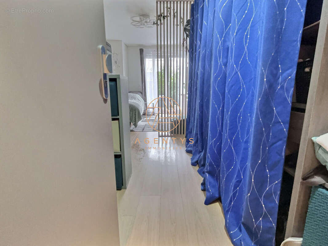 Appartement à CHENNEVIERES-SUR-MARNE