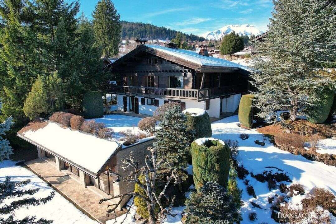 Maison à COMBLOUX