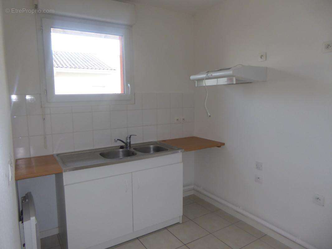 Appartement à CADAUJAC