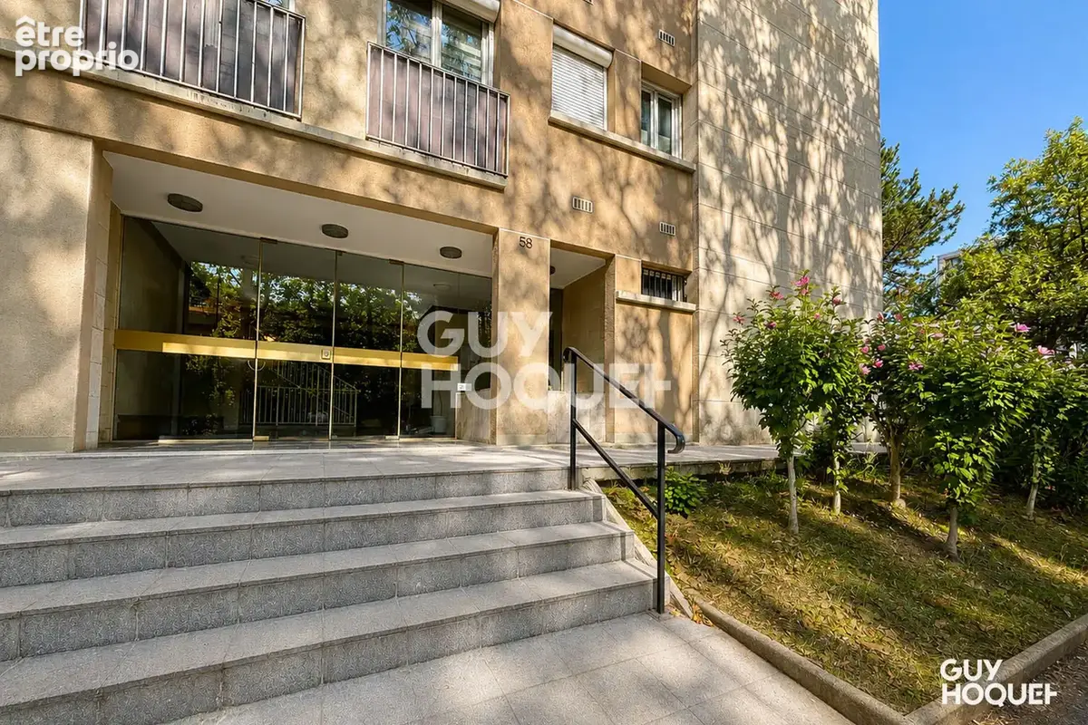 Studio 28 m² sans vis-à-vis - dernier étage - photo 9