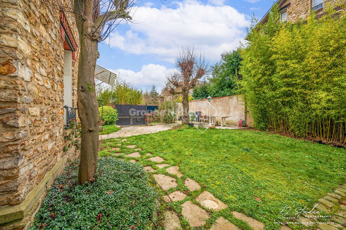 Maison à SAINT-LEU-LA-FORET