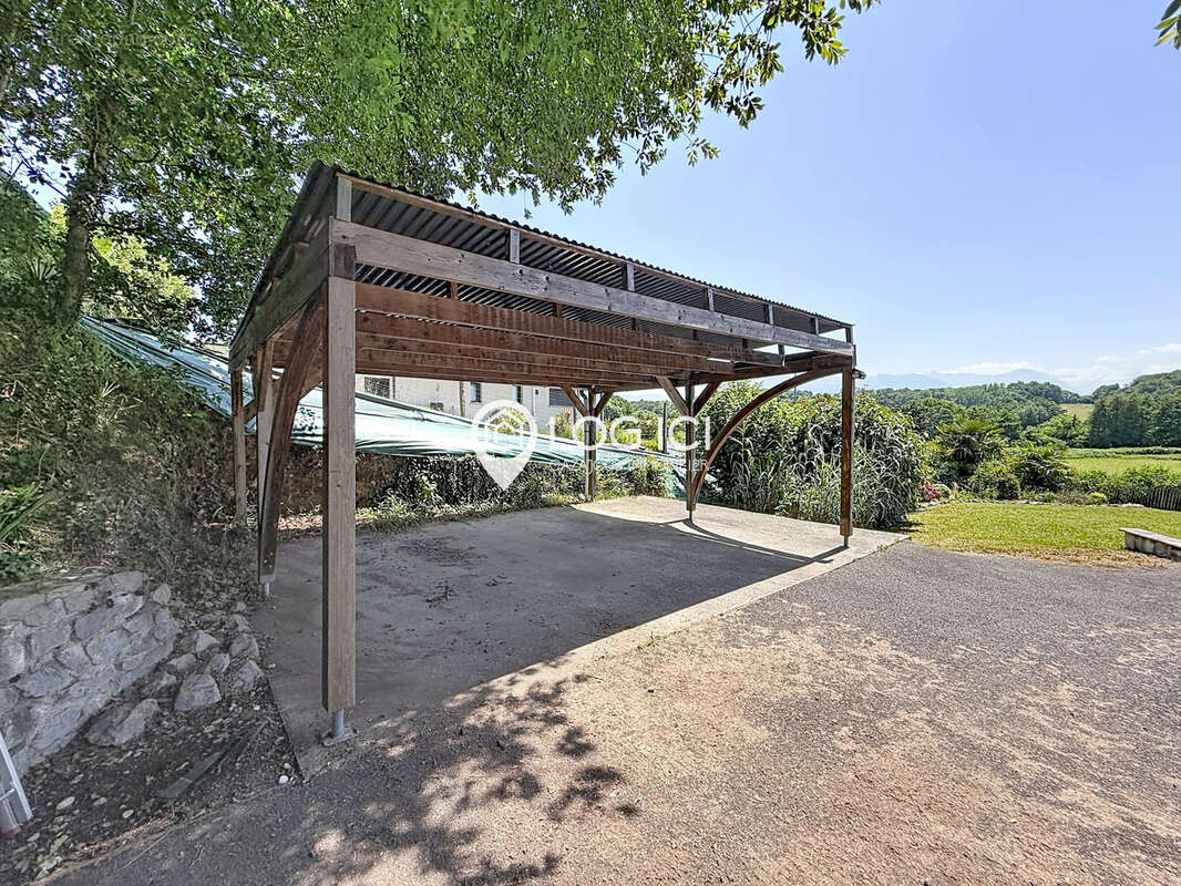 Maison à COARRAZE