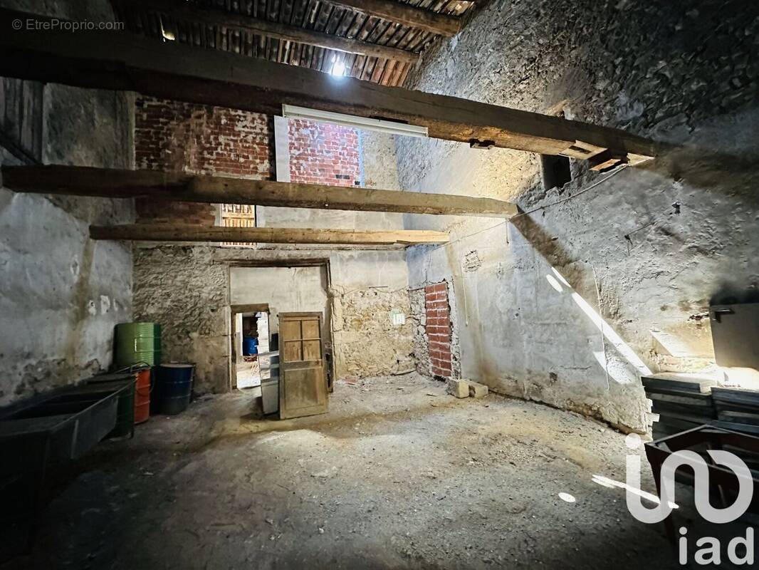 Photo 1 - Parking à PORTEL-DES-CORBIERES