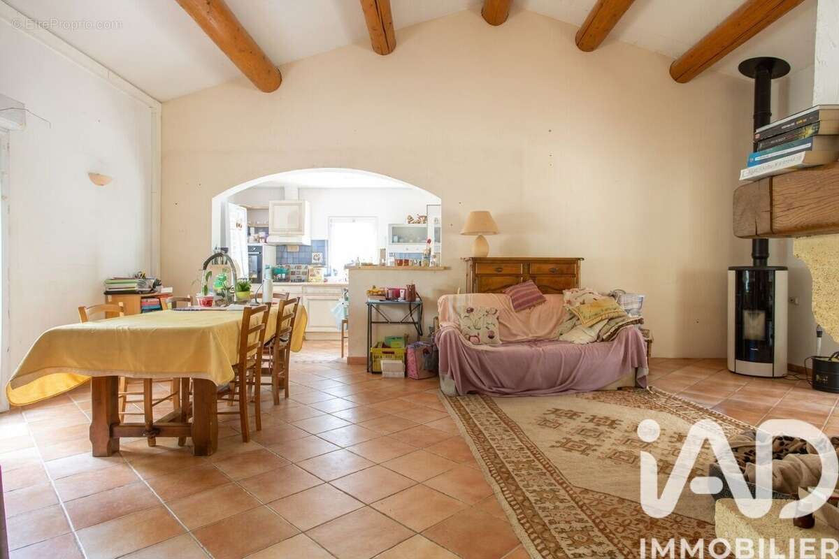 Photo 5 - Maison à ESTEZARGUES
