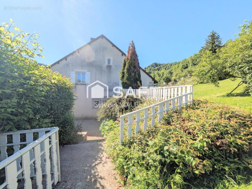 Photo 1 - Maison à LONS-LE-SAUNIER