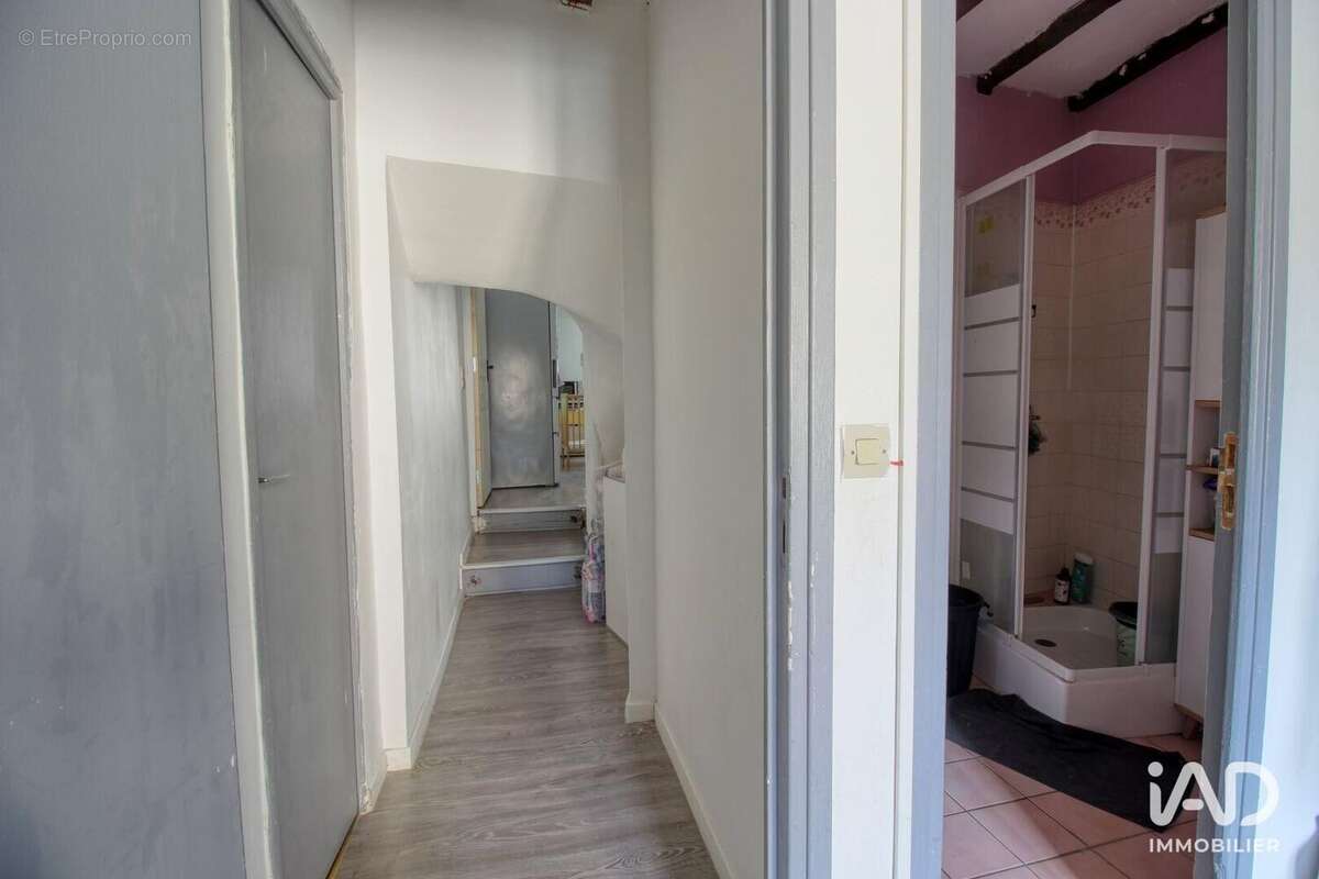 Photo 9 - Commerce à ETAMPES