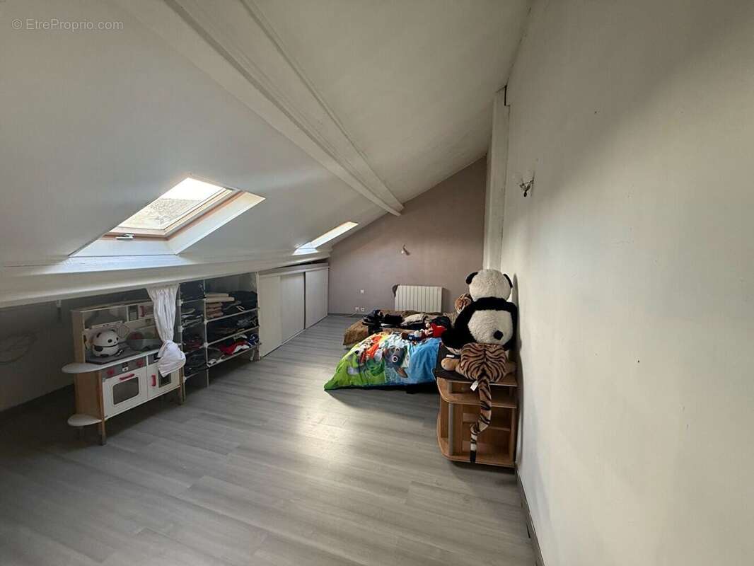 Maison 6 pièce(s) 143 m2 - photo 5