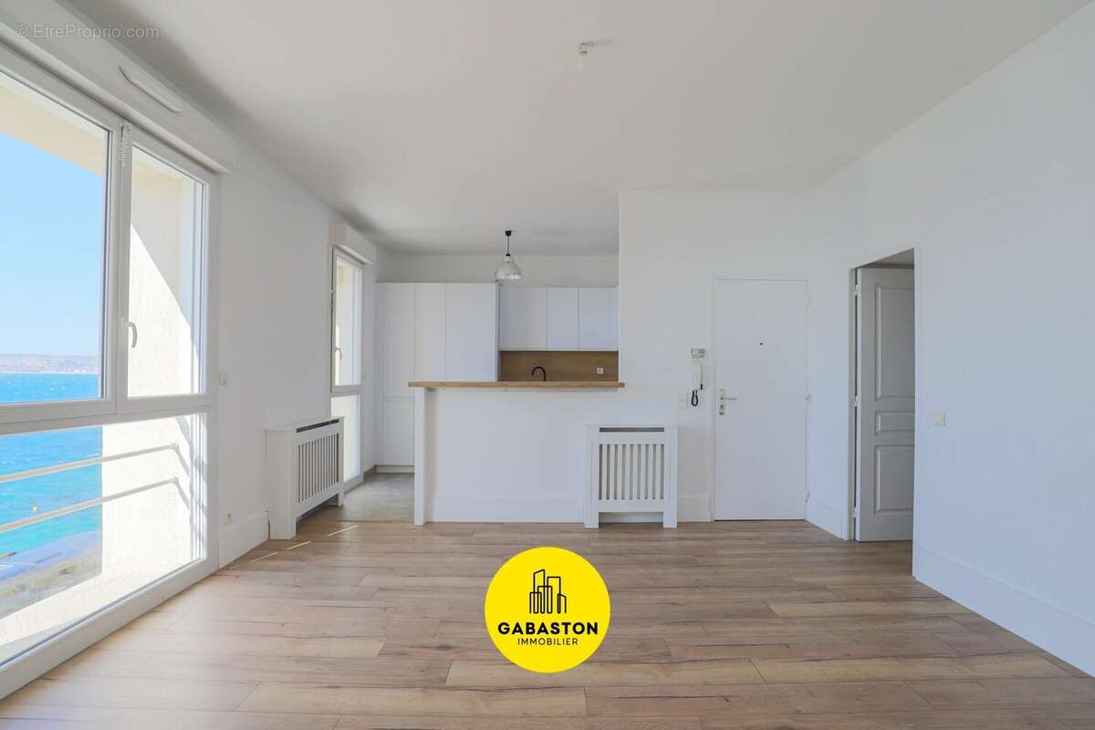 Appartement à MARSEILLE-7E