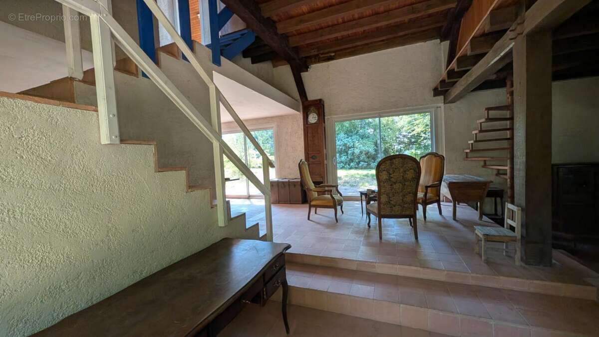 Longère atypique à faire revivre de 200m2 - photo 8
