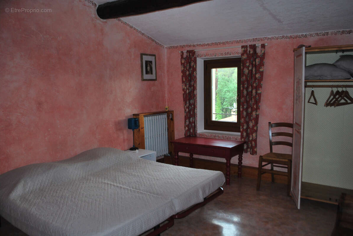 Maison à VILLECROZE