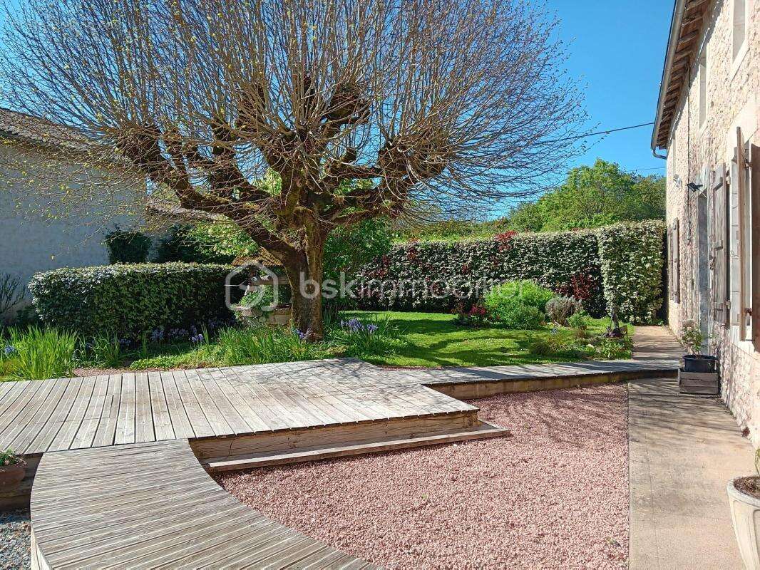 Magnifique maison familiale en pierre - photo 2