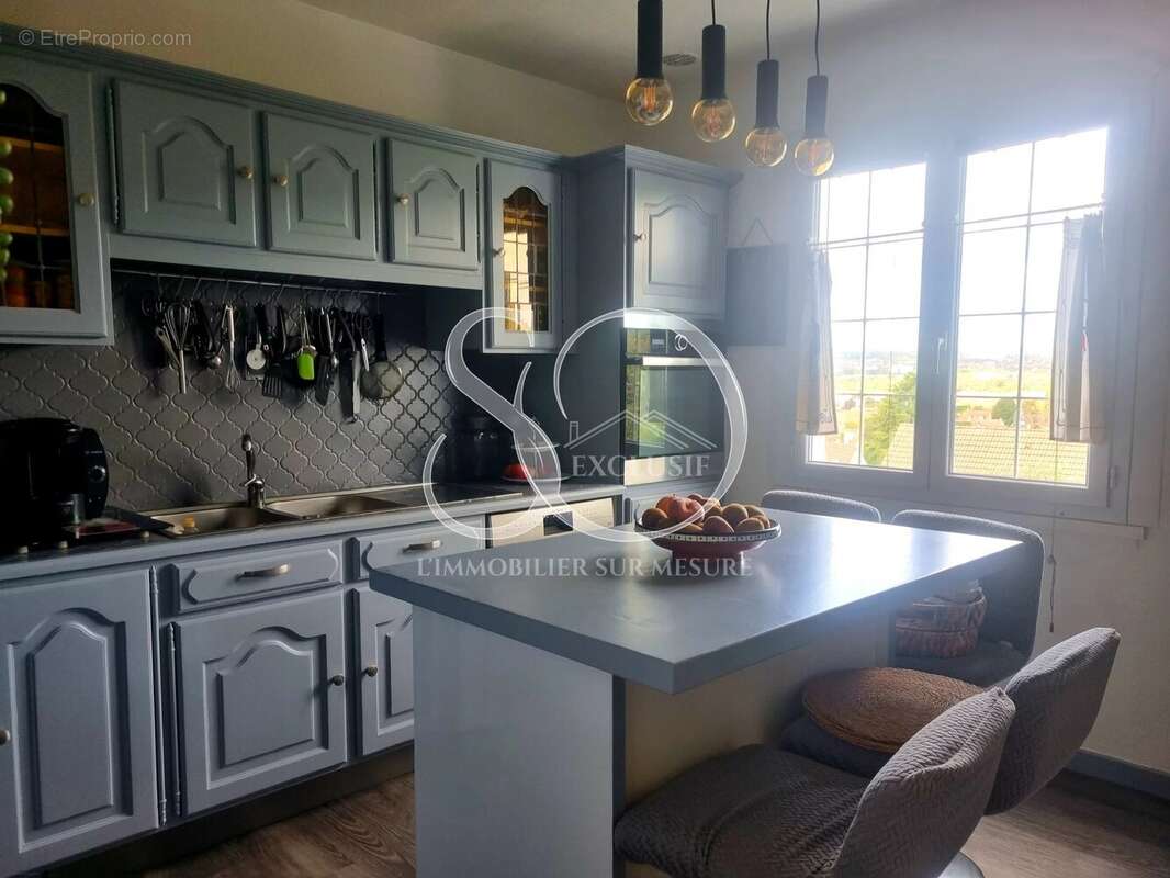 Maison à MEZIERES-SUR-SEINE