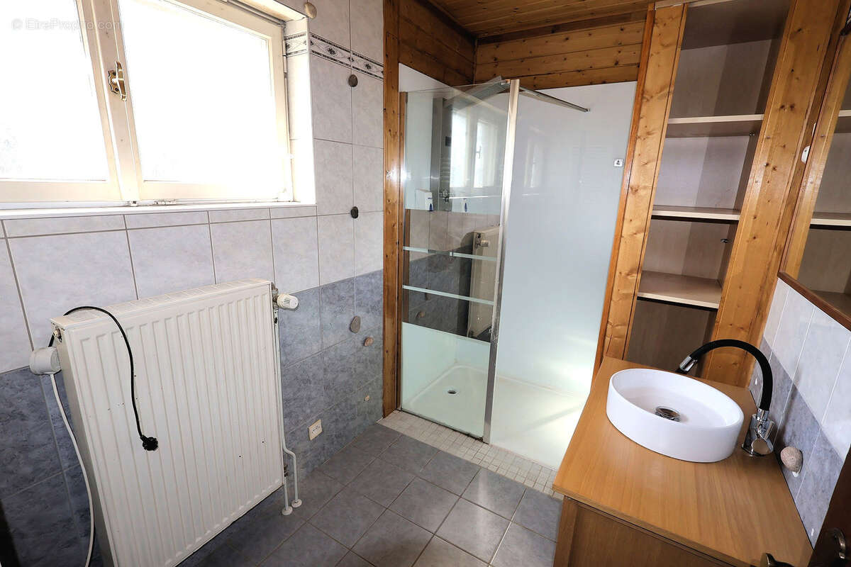 Maison à VILLAGE-NEUF