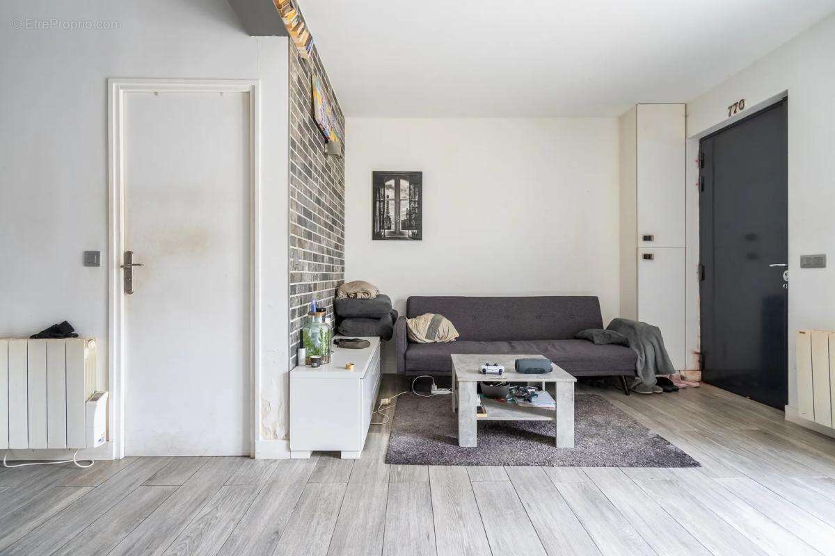 Appartement à ROMAINVILLE