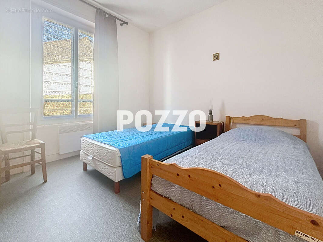 Maison à SAINT-PAIR-SUR-MER