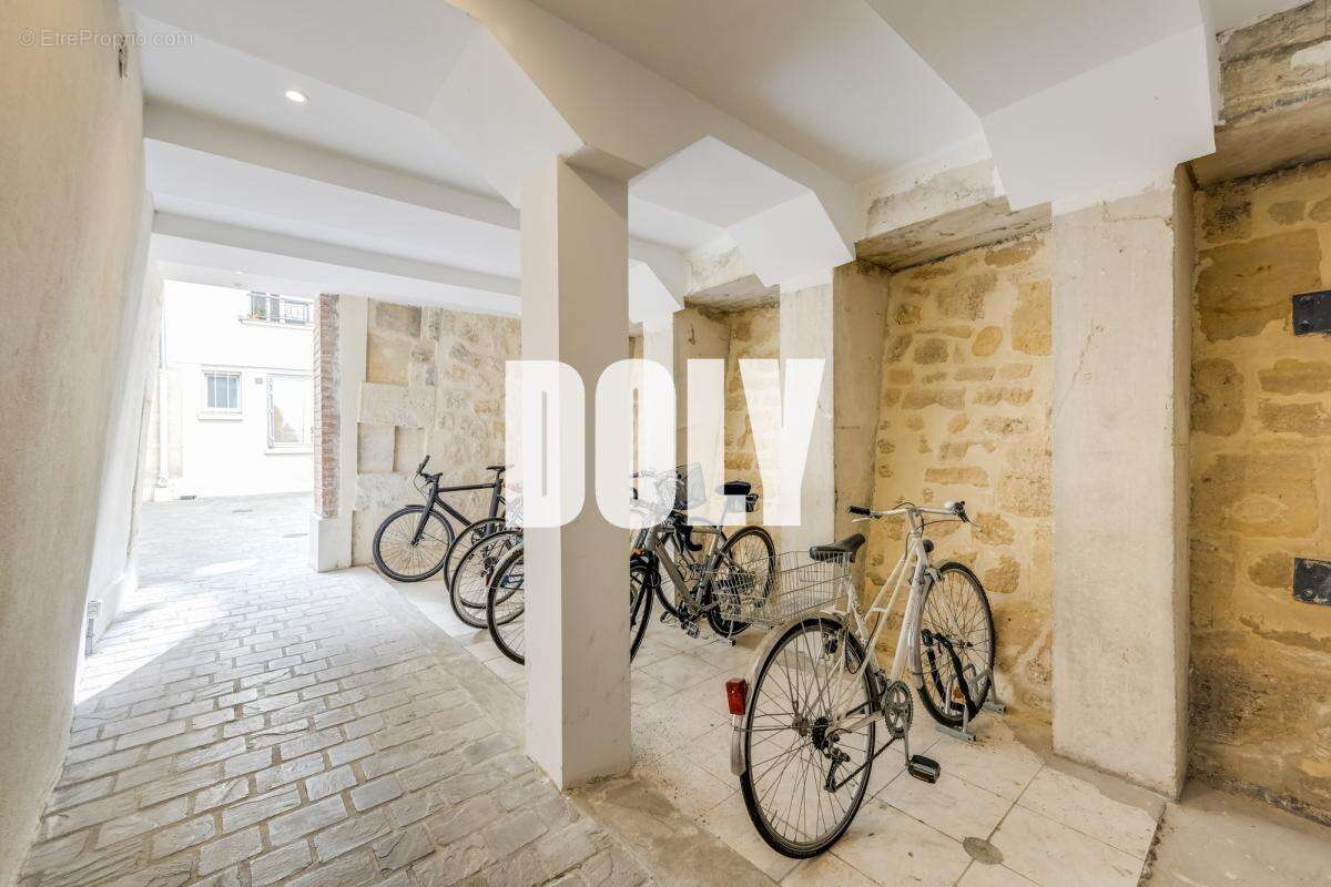 Appartement à PARIS-2E