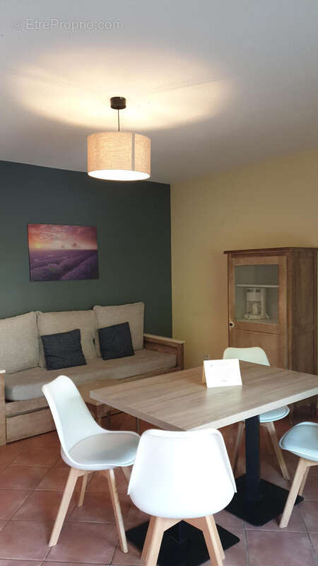 Appartement à GREOUX-LES-BAINS