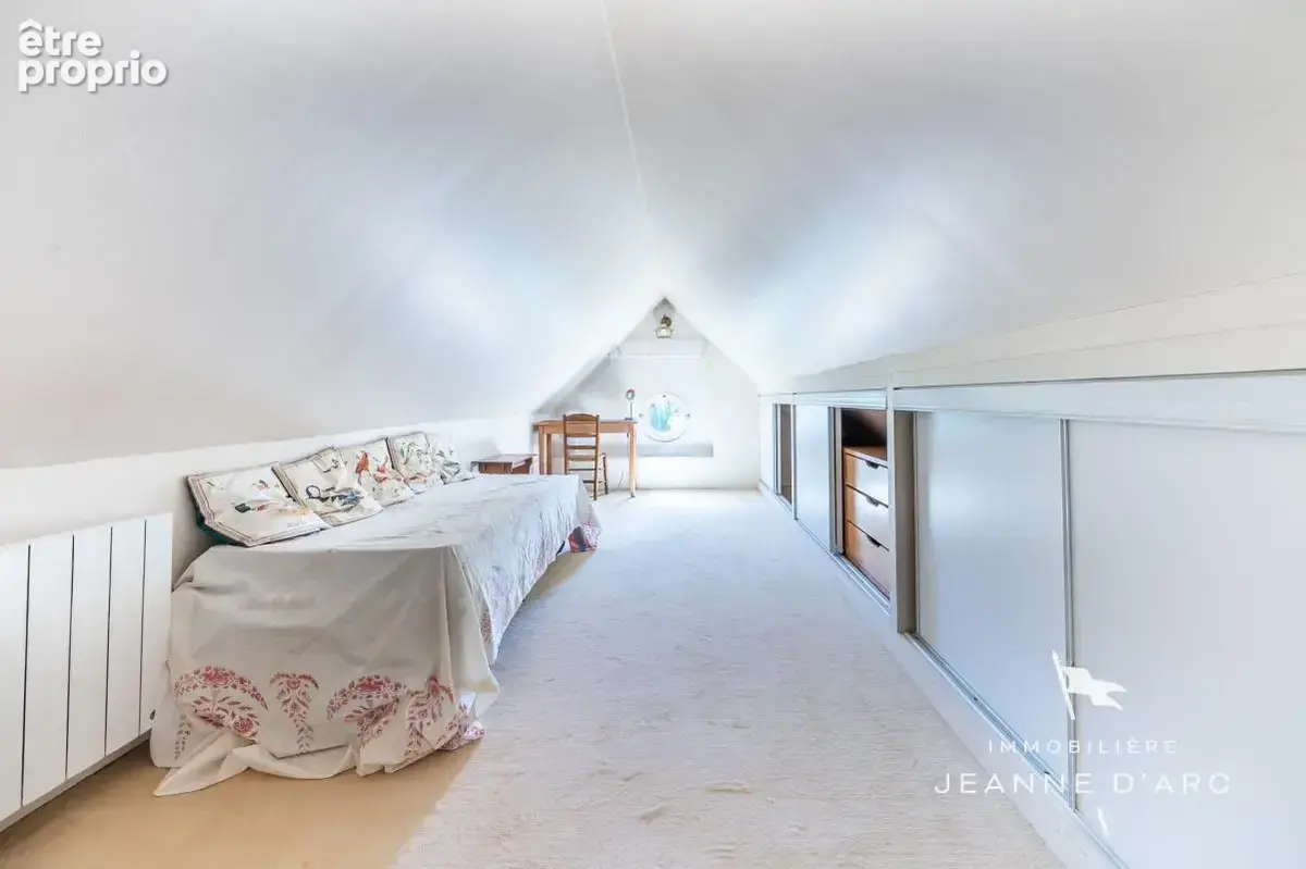 Versailles Clagny - Appartement en Duplex de 137 m² habitables, 200 m² au sol 7 pièces - 4 chambres 1 Bureau - Ascenseur, cave,  - photo 14
