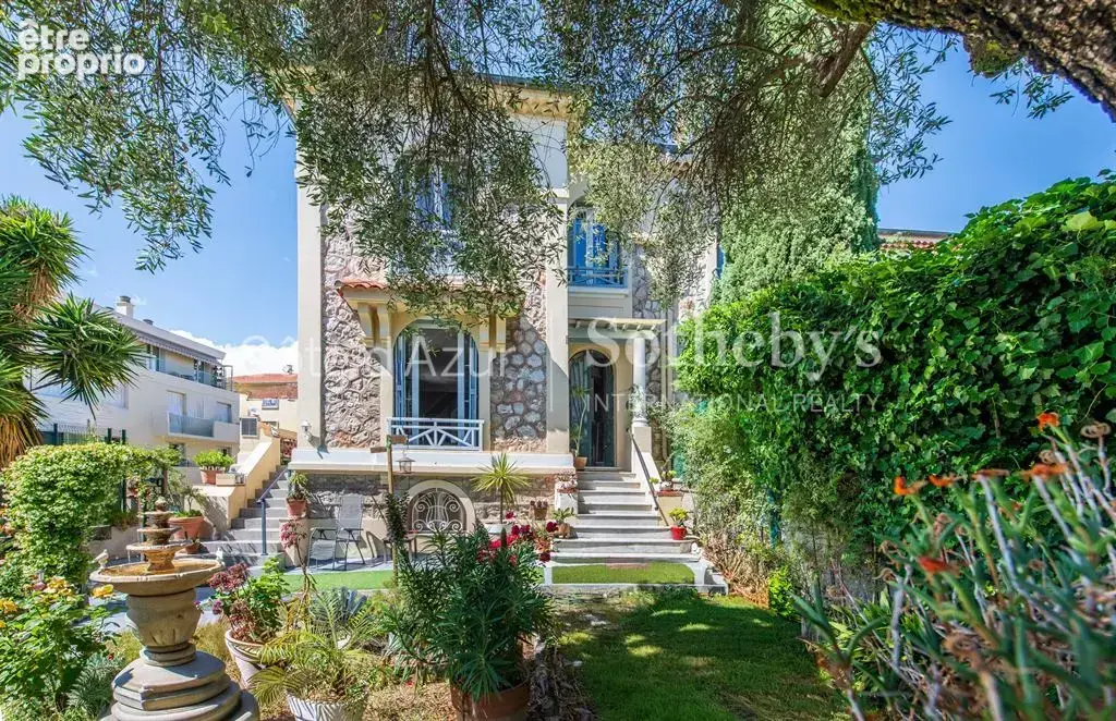 Rare, Nice quartier des Poètes, maison avec jardin, garage et fort potentiel locatif. - photo 5