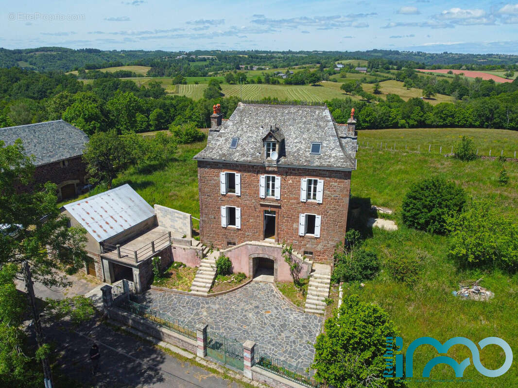 Maison à RODELLE