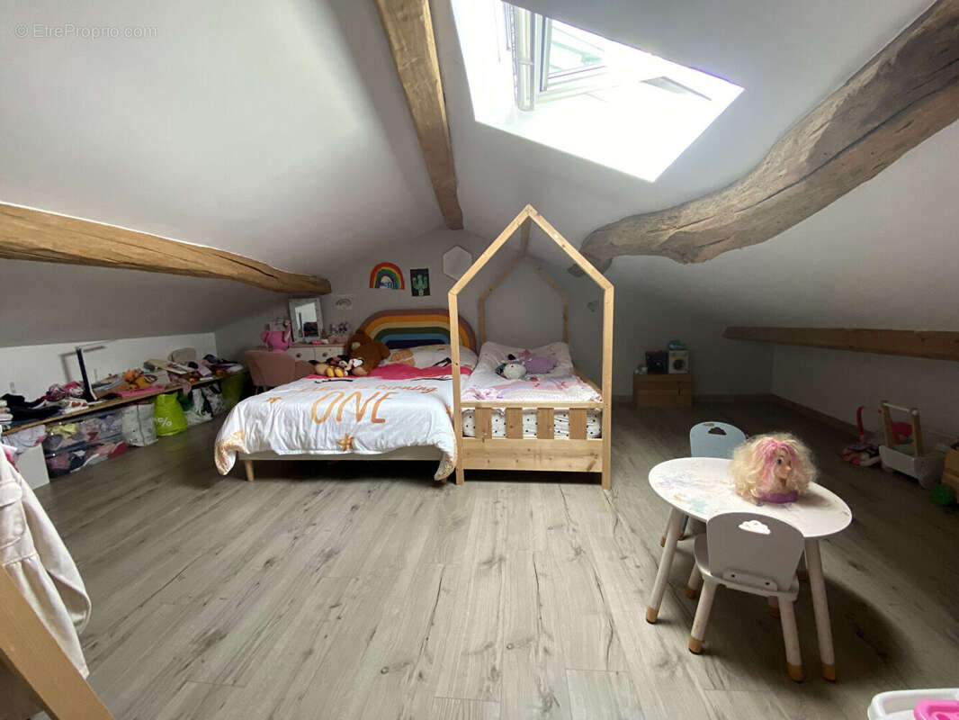 Maison à MONTBELLET