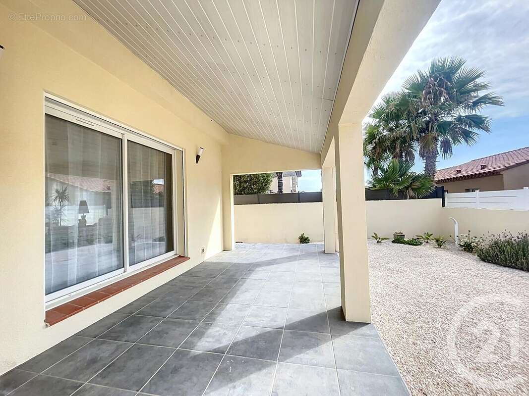 Maison à LATOUR-BAS-ELNE