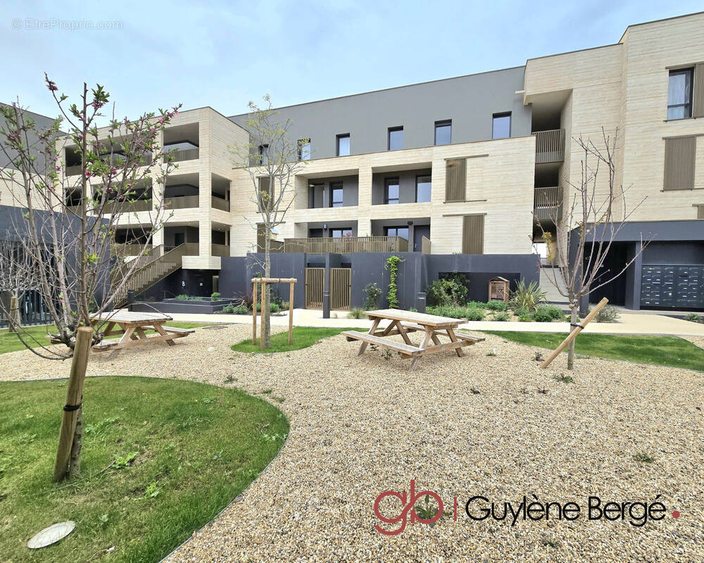 Appartement à MAUGUIO