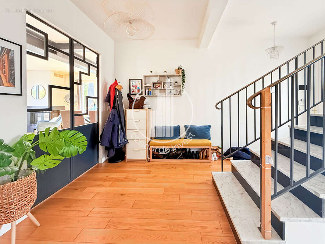 Maison à LA CELLE-SAINT-CLOUD