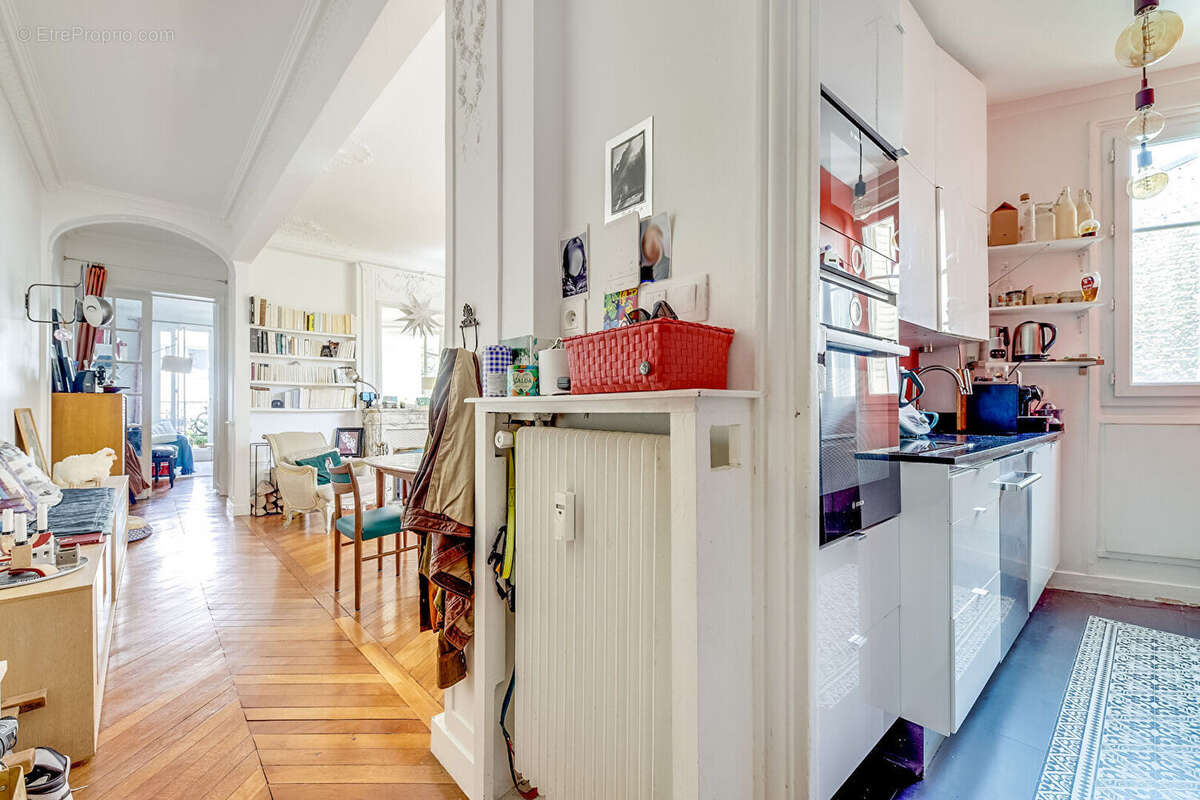 Appartement à PARIS-17E