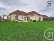 Maison à SAINT-PARRES-AUX-TERTRES