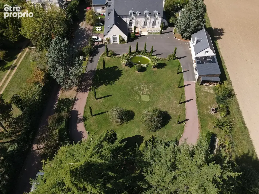 Maison 9 pièces 320 m² à vendre à Charentilly (37390) - photo 2