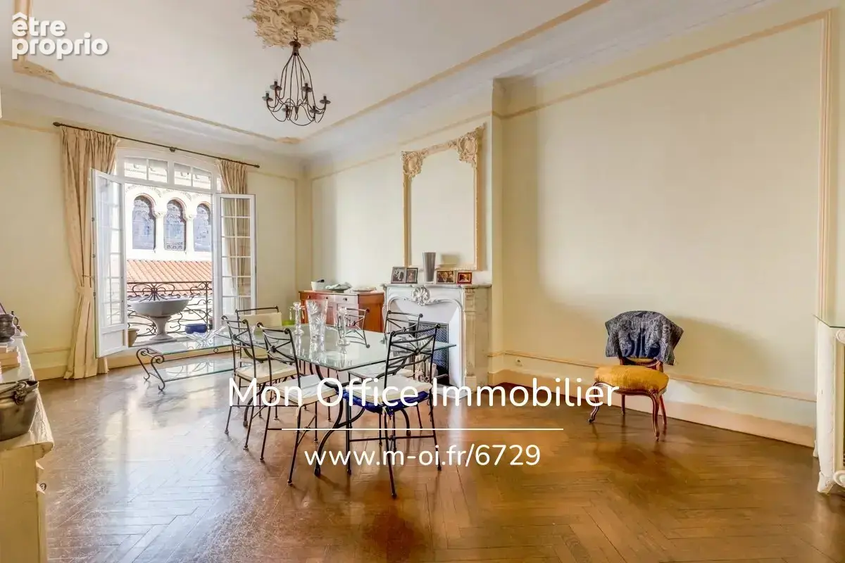 Référence : 6729-AFO - Appartement 7 pièces avec balcon dans le 6eme arrondissement - photo 7