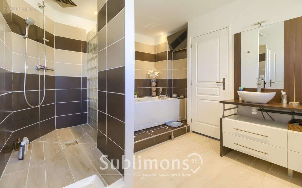 Maison à PONT-SAINT-MARTIN