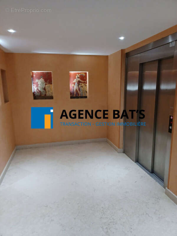 Photo 3 - Commerce à SAINT-ETIENNE