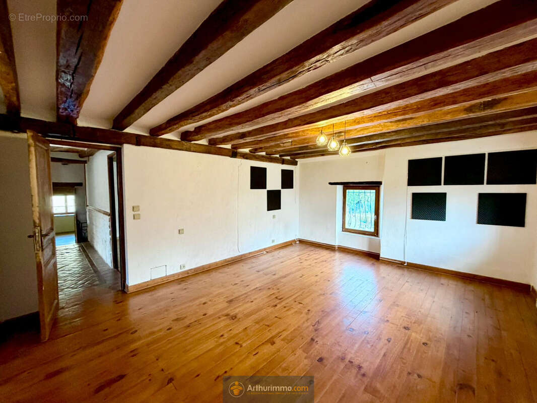 Maison à ROZAY-EN-BRIE